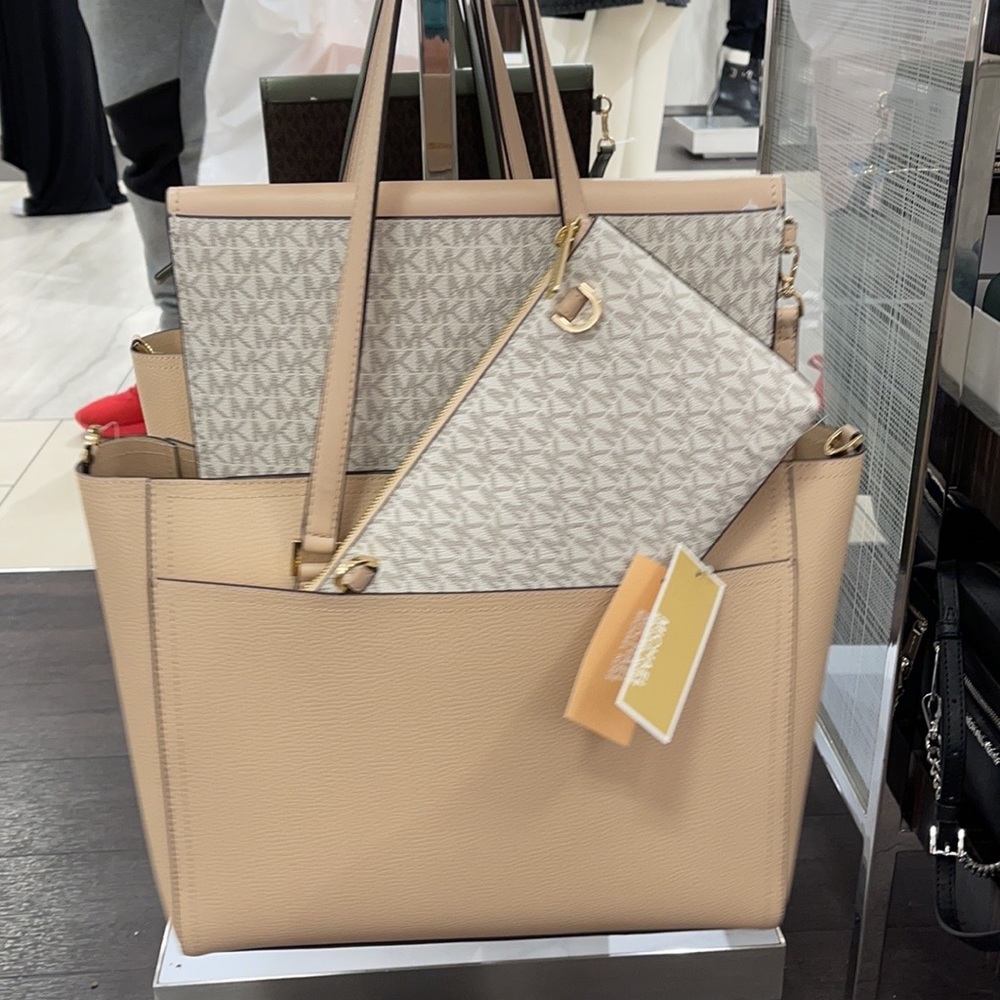 Michael Kors Maisie Large Pebbled Leather 3-in-1 Tote Bag